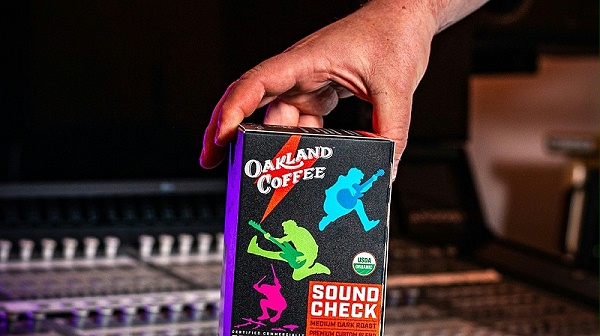 OCW_Soundcheck_Studio_In_Hand.62d601204aa2a
